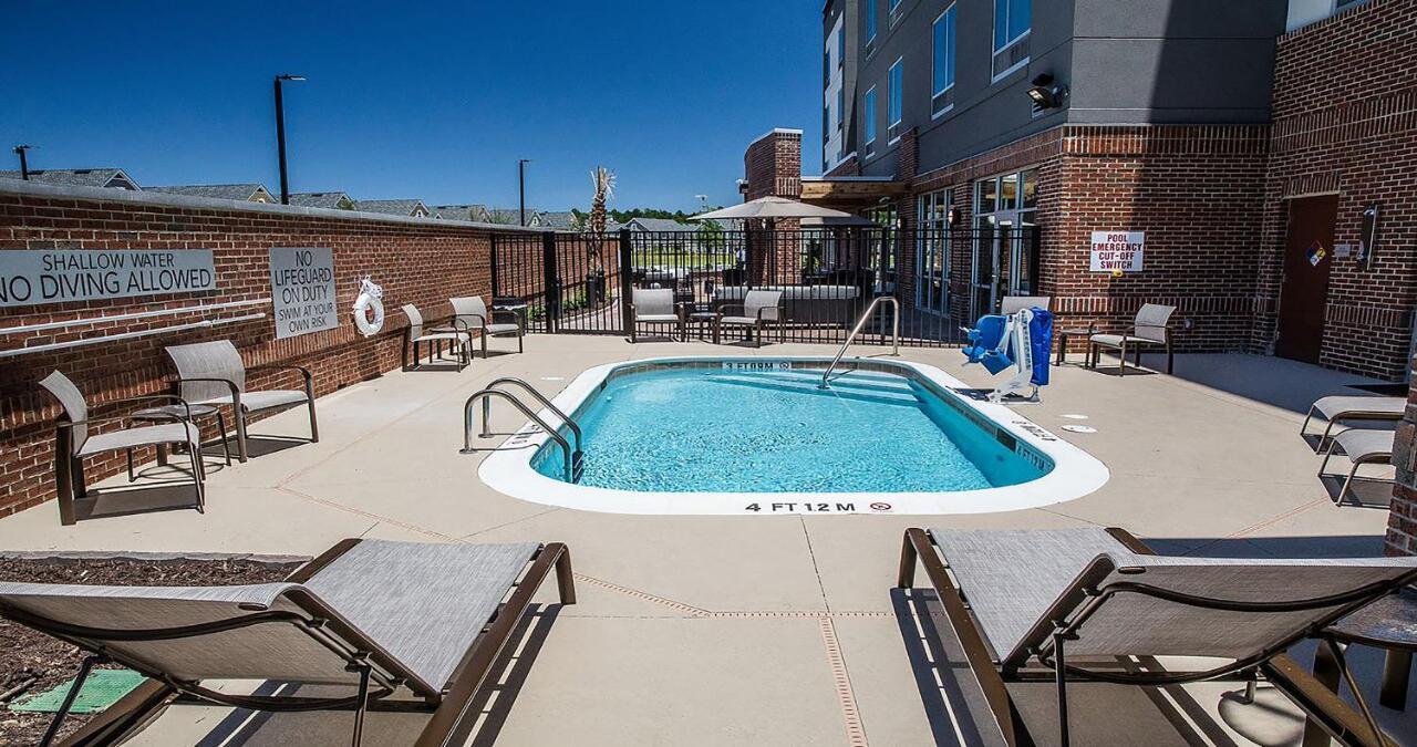 Courtyard By Marriott Columbia Cayce Hotel Buitenkant foto